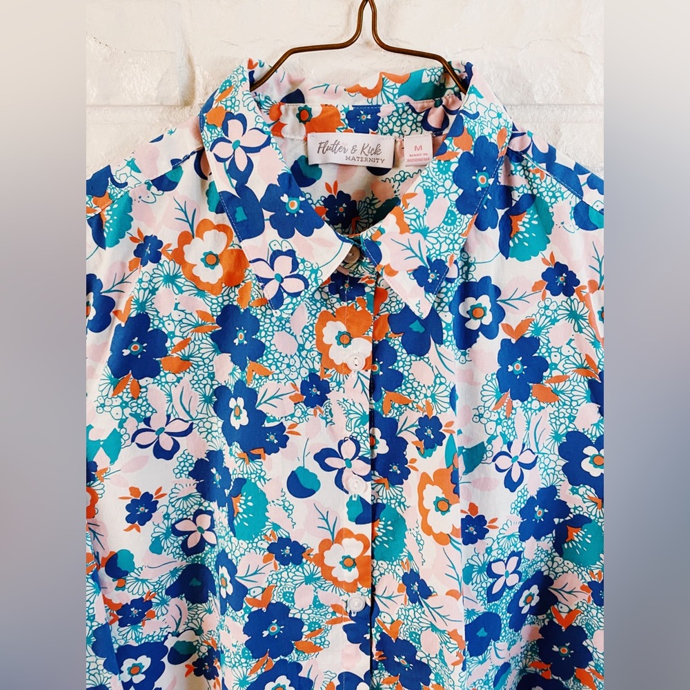 Flutter & Kick Floral Button Down Maternity Top S… - image 1